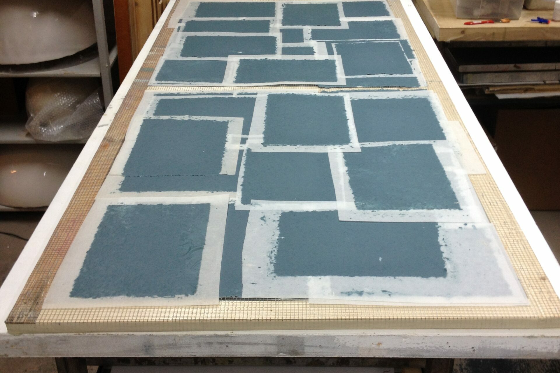 Papier met de kleurstof indigo